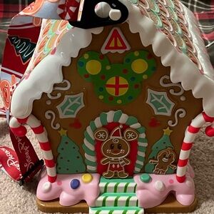 NWOT Disney Gingerbread House Popcorn Bucket with Removable strap